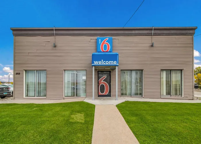 6-fargo, Nd - West Acres - North 4* Fargo