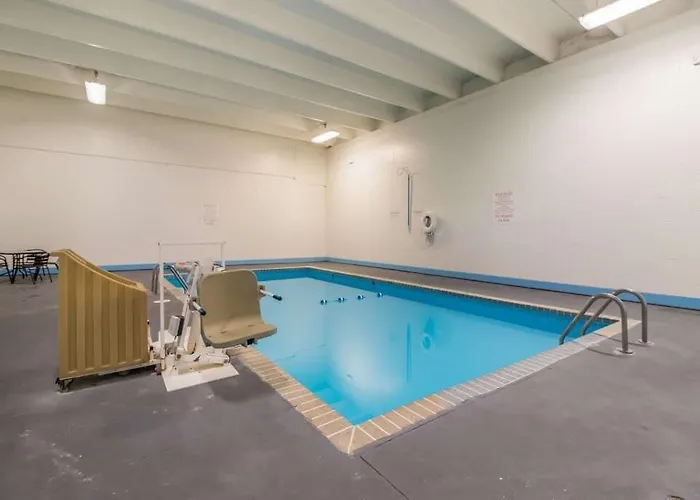 6-fargo, Nd - West Acres - North Hotel 4*