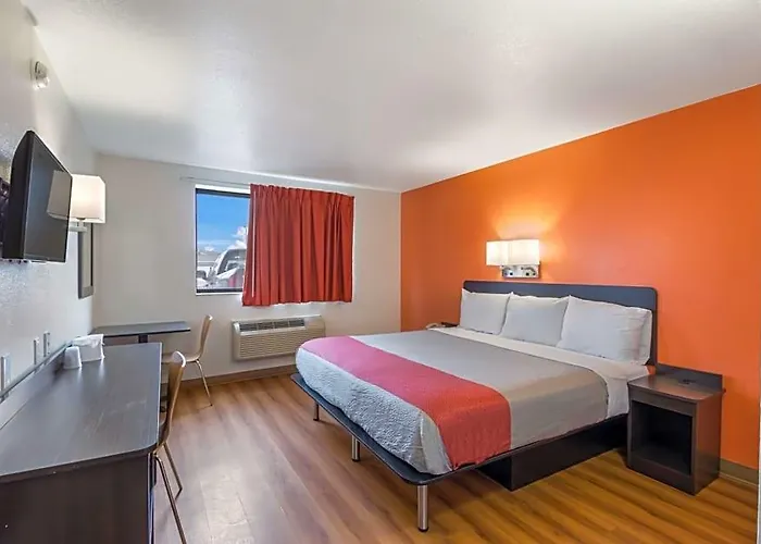 6-fargo, Nd - West Acres - North Hotel Fargo