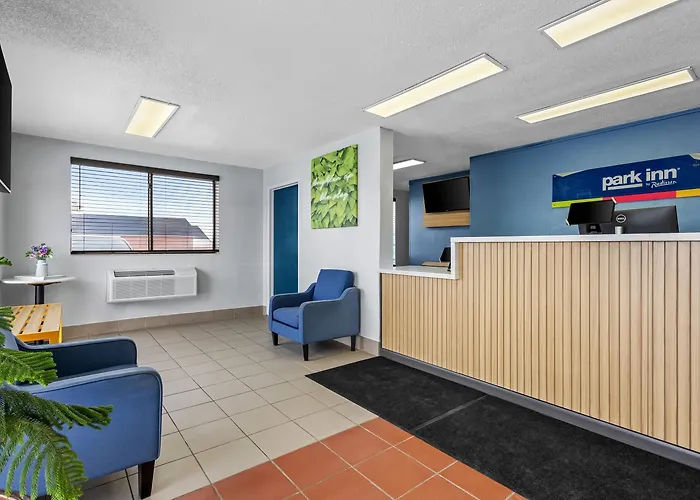 6-fargo, Nd - West Acres - North Hotel Fargo