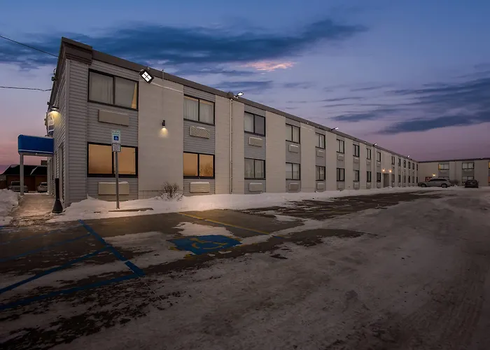6-fargo, Nd - West Acres - North 4* Fargo