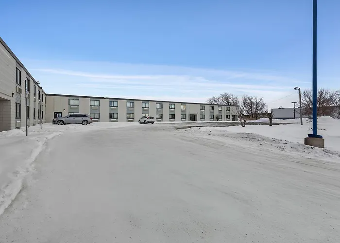 6-fargo, Nd - West Acres - North