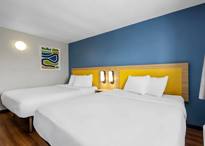 6-fargo, Nd - West Acres - North Hotel Fargo