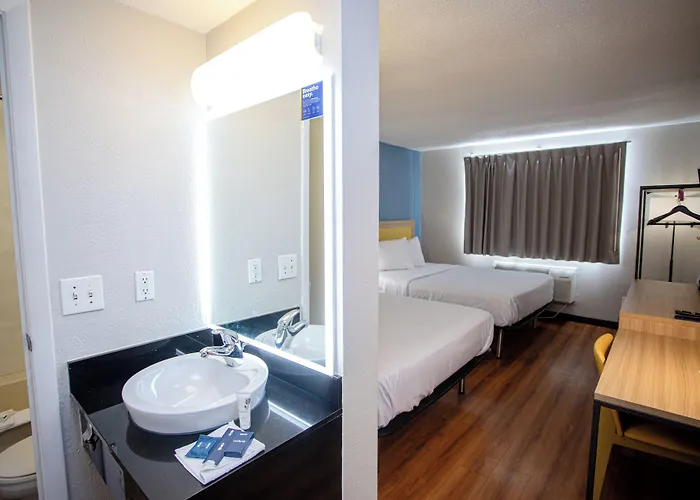 Hotel 6-fargo, Nd - West Acres - North 4*
