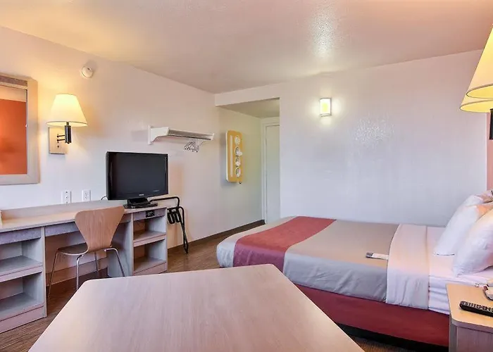 6-fargo, Nd - West Acres - North 4*